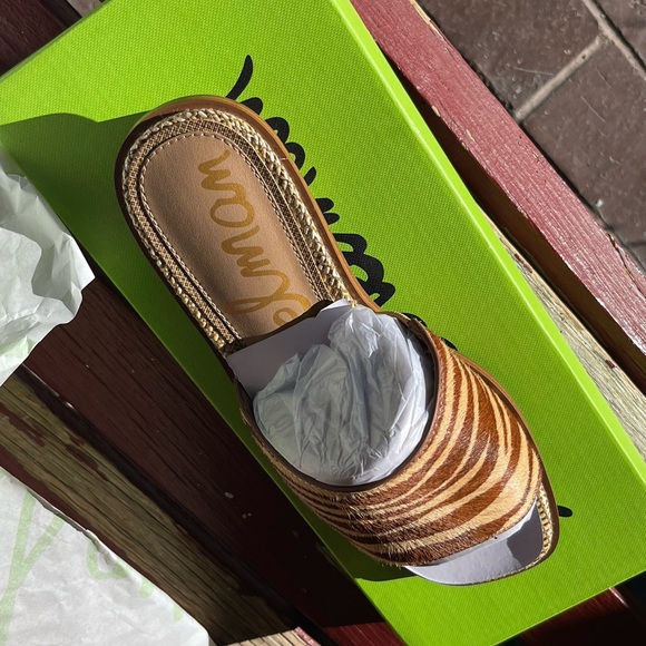 Sam Edelman Sabrina Slides - Picture 6 of 10